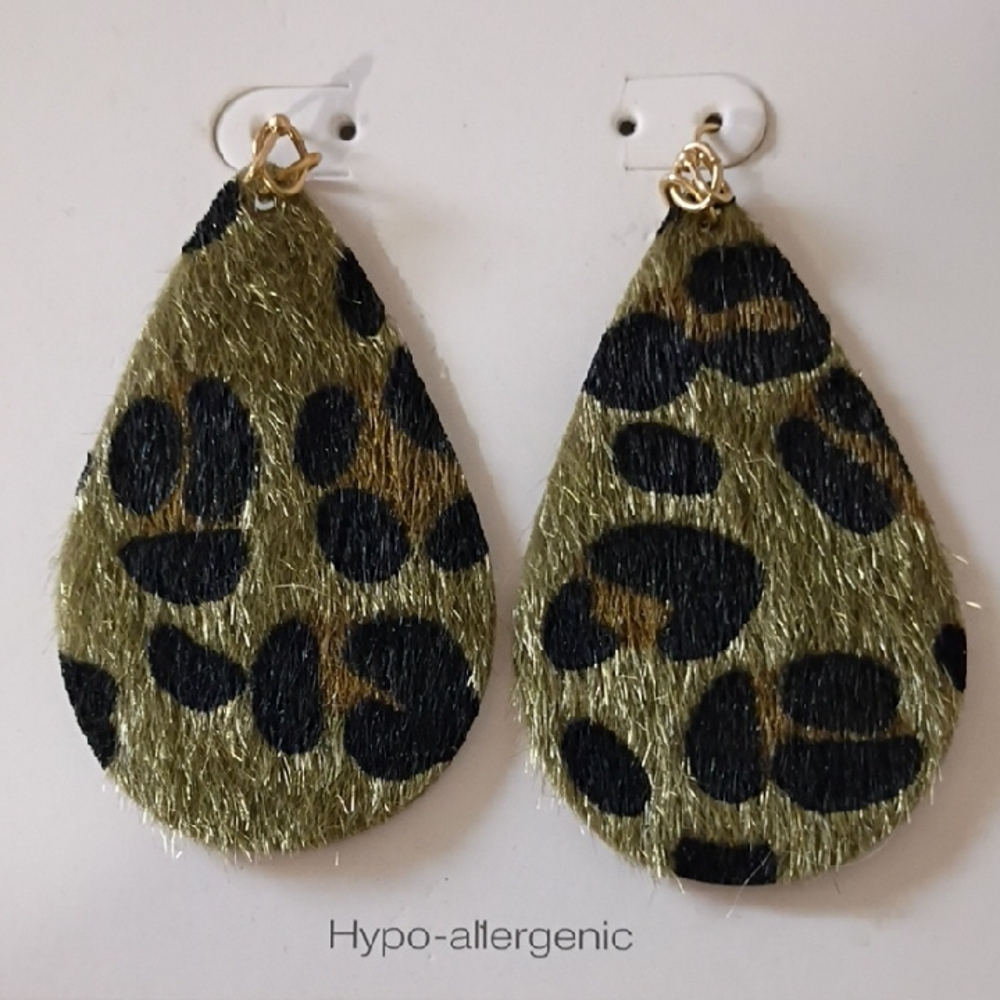 Leopard Print Teardrop Earrings - Green Textured.